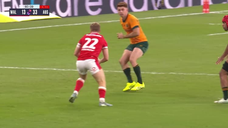 Tom Wright with a Spectacular Try vs Wales