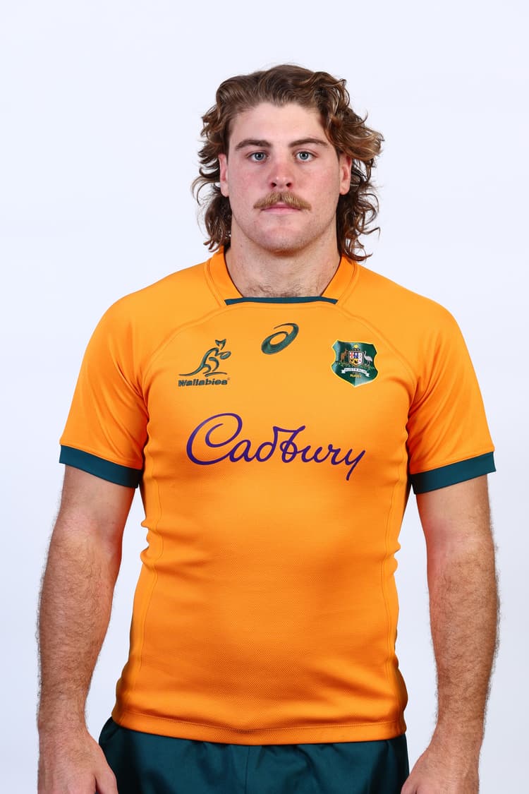 Fraser Mcreight 2022 headshot ratio